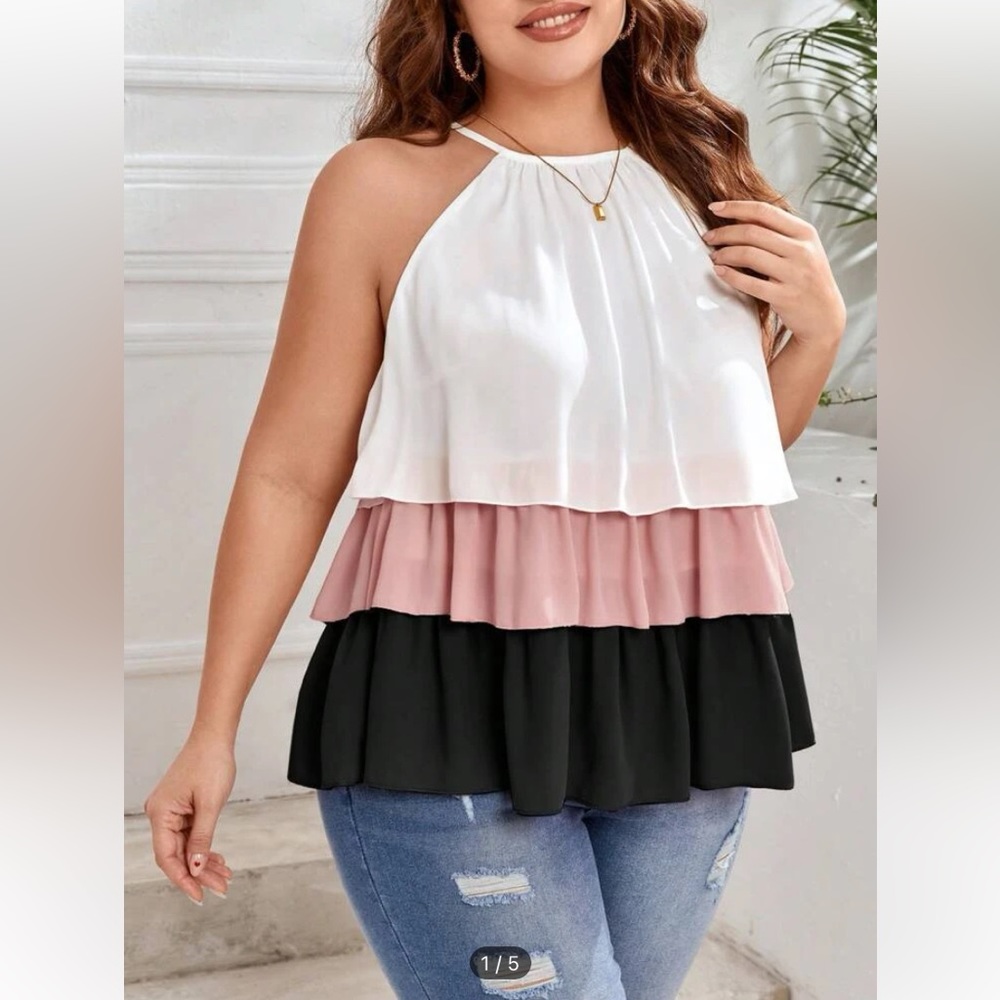 Plus Size Layered Colorblock Halter Top      Size 2XL (16)